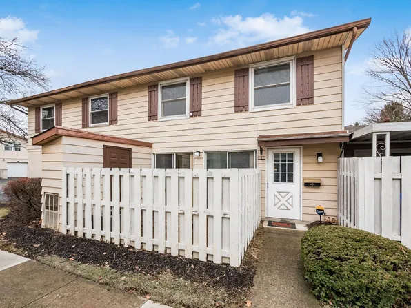 2481 Nassau Dr, Columbus, OH 43232