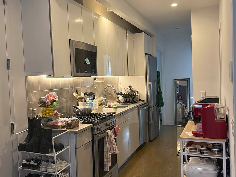 164 Lexington Ave #3 — Photo 5