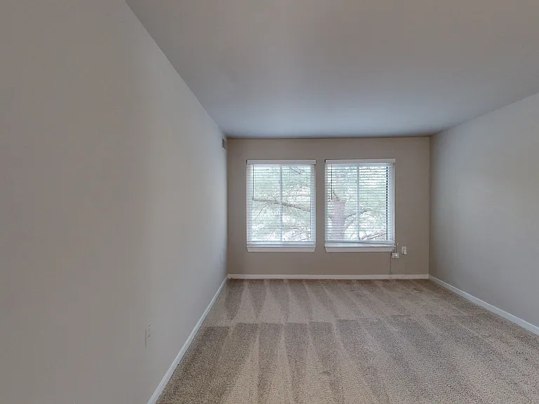 Seneca Place — Photo 85