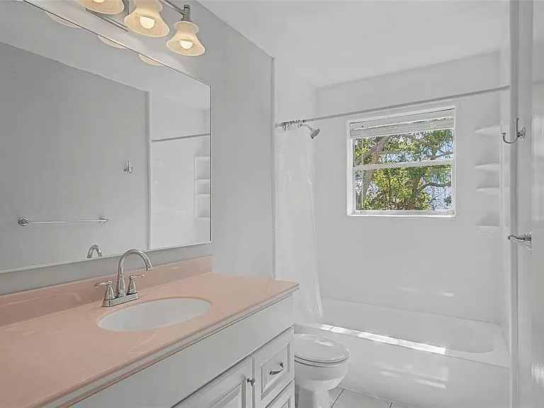 11462 Commercial St — Photo 35