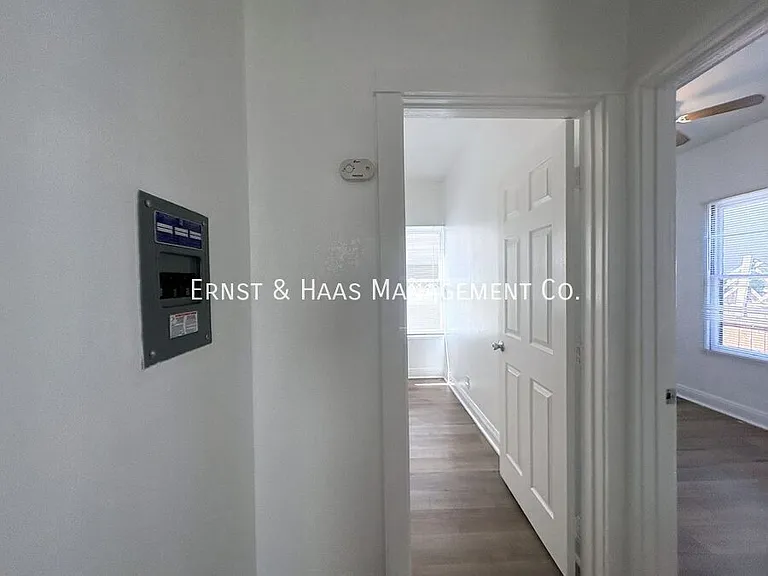 335 N Virginia Ct #D — Photo 12