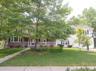 17 Krystal Ln, Windsor, CT 06095