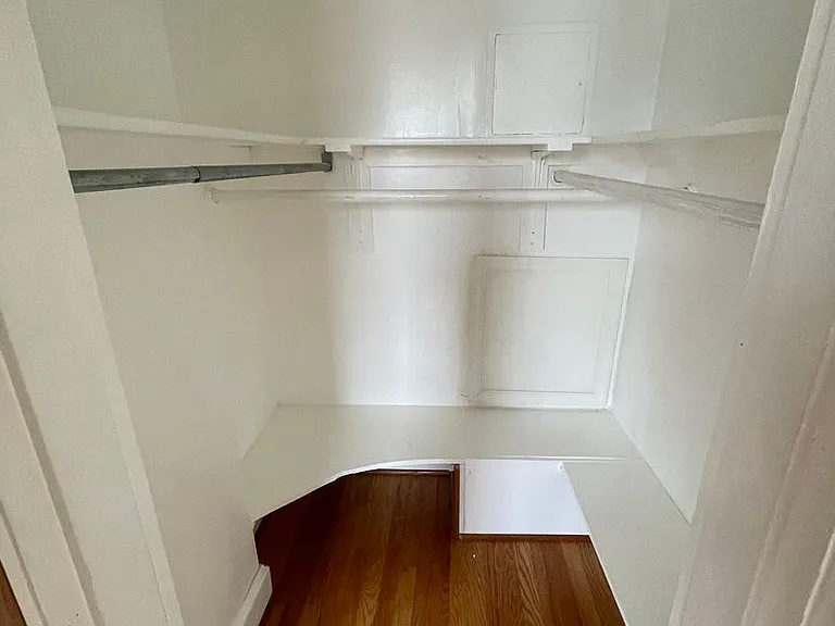 539 24th St NE — Photo 26