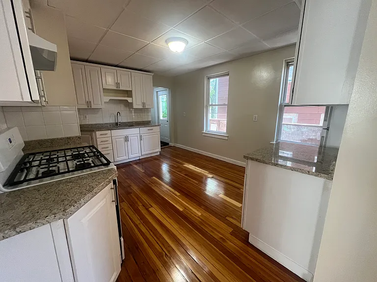 51 Clark St #2 — Photo 5