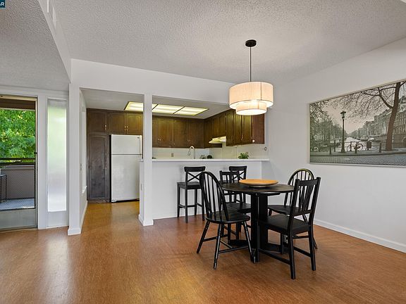 5th image of 1348 Rockledge Ln APT 7