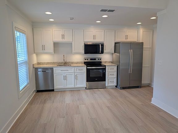 3rd image of 1531 Payne St #1