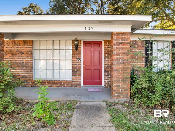 3rd image of 107 Craig Dr