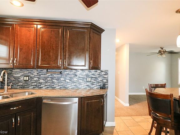 5th image of 4509 Biddulph Ave