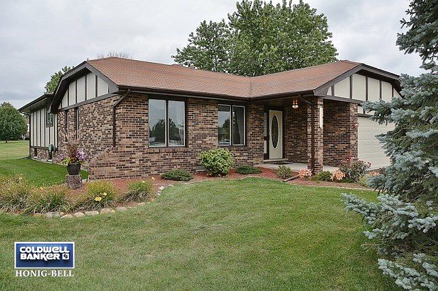 1st image of 16407 Maplewood Ct