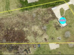 10501 Hawks Haven Rd, Cedar Rapids, IA 52411