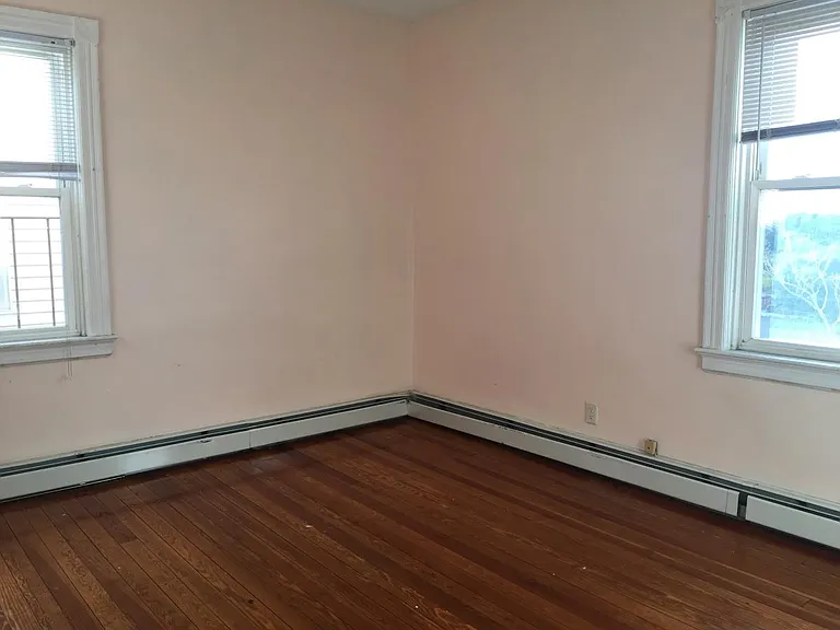 79 Ridge St #3R — Photo 7