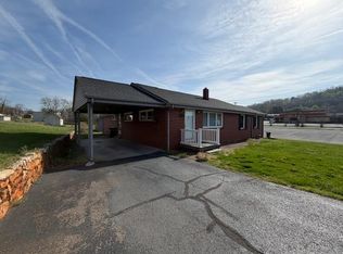 145 Center St, Rocky Mount, VA 24151