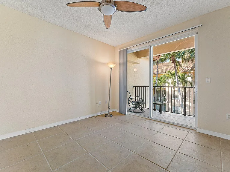 1803 N Flagler Dr #303 — Photo 13