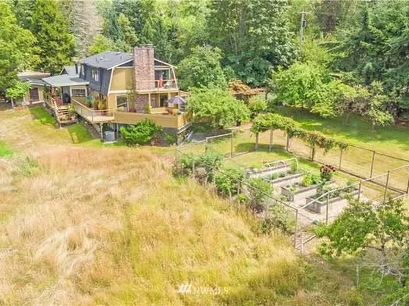 7112 SW 248th St, Vashon, WA 98070