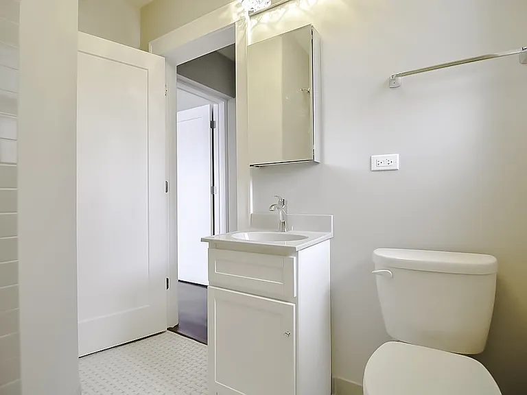 817 W Lakeside Pl #116 — Photo 20