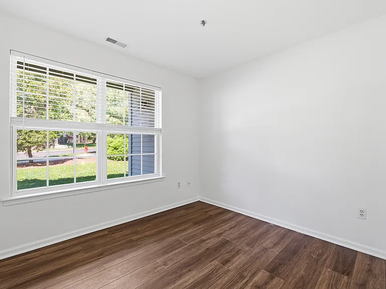 5301 Tudor Dr — Photo 18