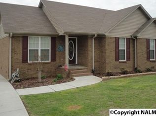 27 Heather Rd, Fayetteville, TN 37334