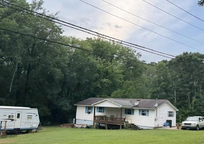 1st image of 212 McKinney Dr