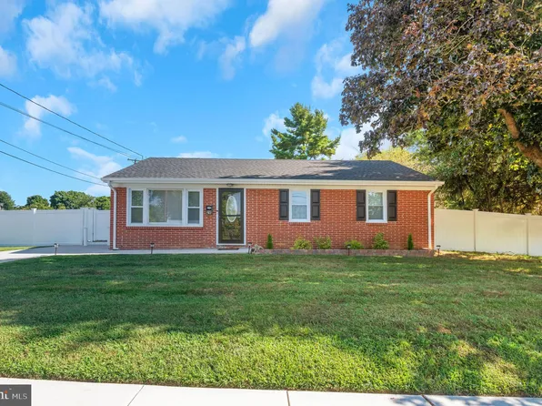 28 Bailey St, Woodstown, NJ 08098