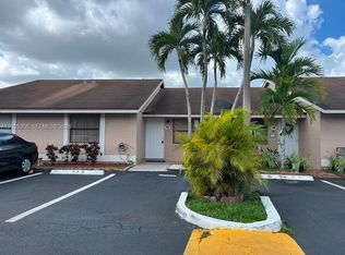 15570 SW 76th Ln #B93-9, Miami, FL 33193