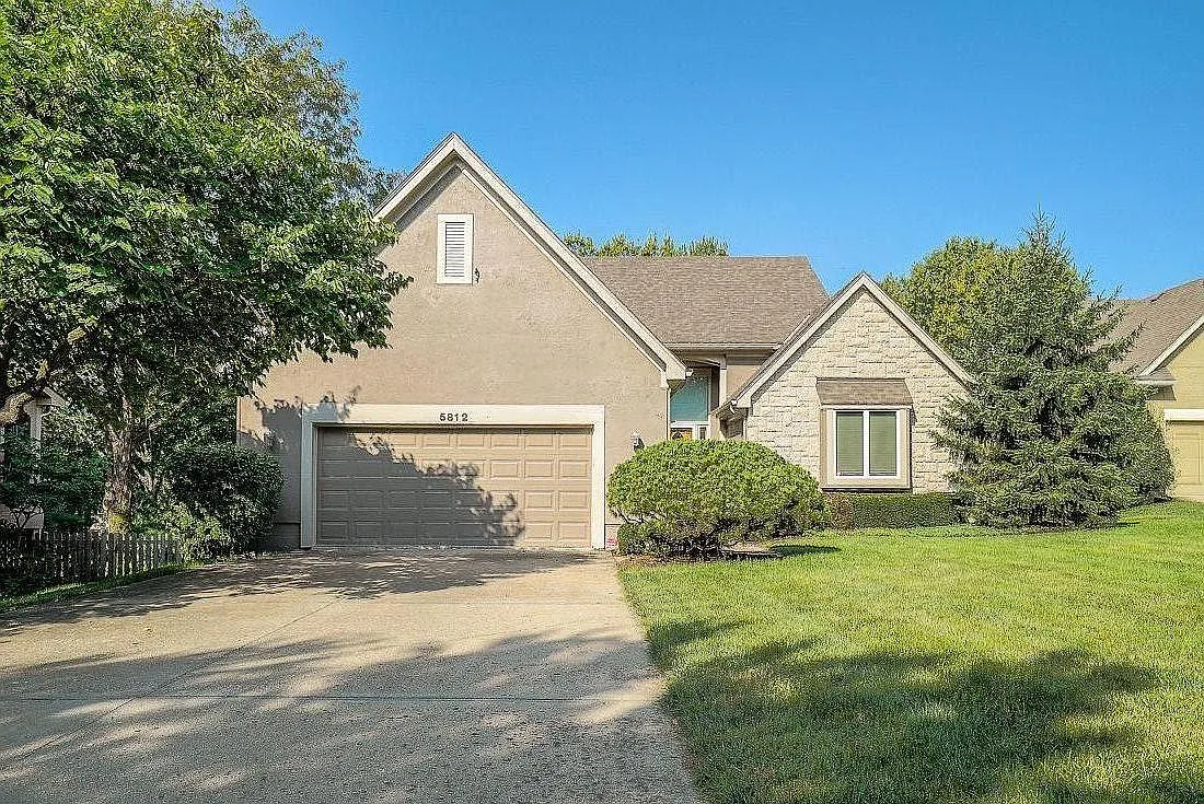 3 bed, 3300 sqft, $2,500 — Photo 1