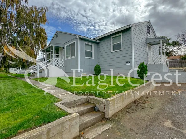 SKYWAY, 204 SE 12th St APT 1, College Place, WA 99324