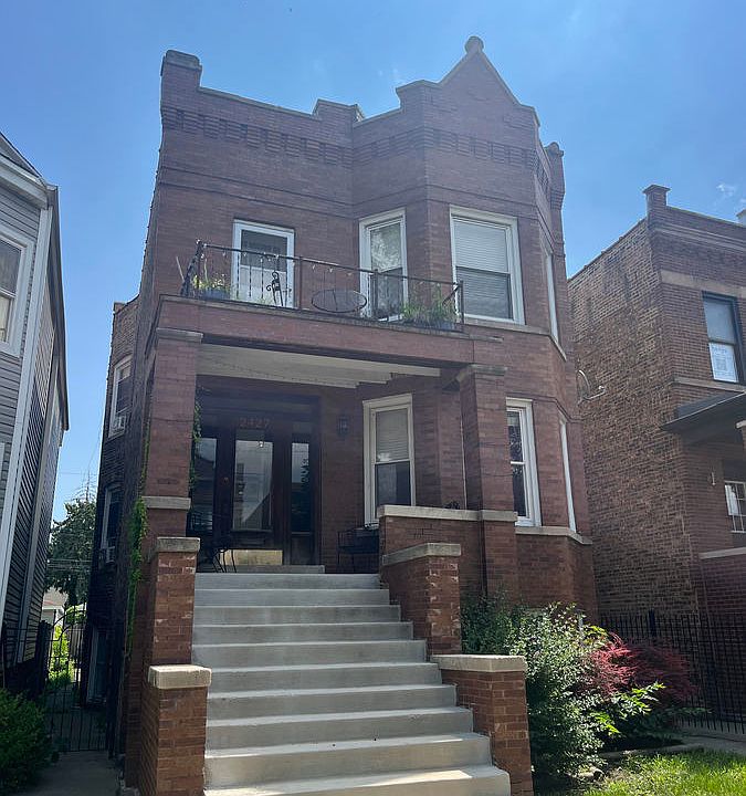 1st image of 2427 N Avers Ave