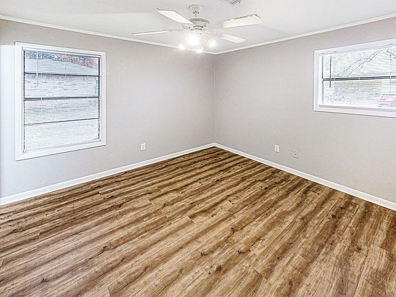 5th image of 3703 Forestwood Dr