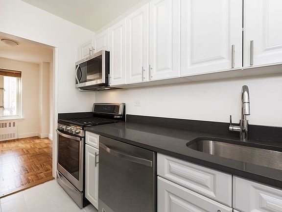 4th image of 35 E 35th St APT 9F