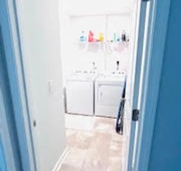 4231 Honeysuckle Vine Dr — Photo 17