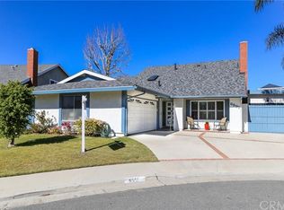 6591 Rennrick Cir, Huntington Beach, CA 92647