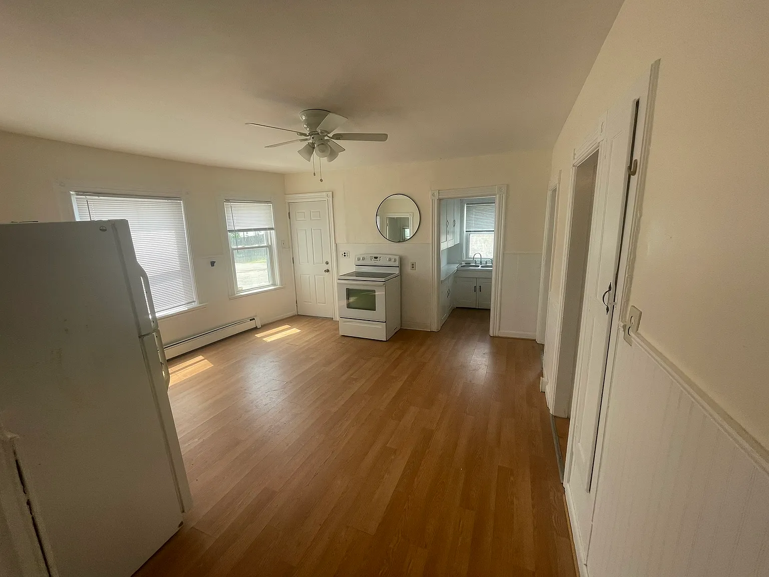 3 bed, 1000 sqft, $2,000 — Photo 4