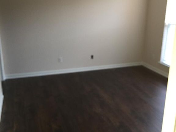 2nd image of 5469 Russell Dr