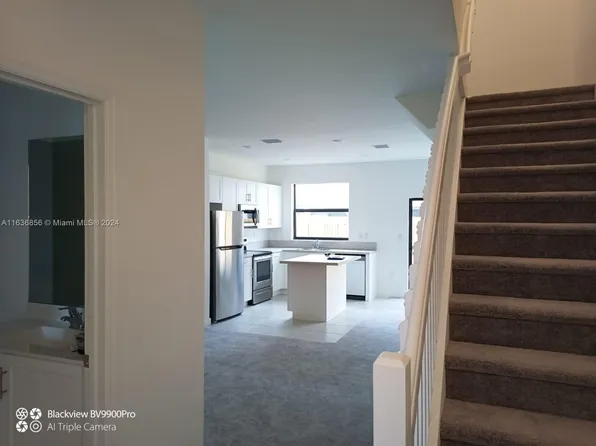 21430 NE 3rd Pl, Miami, FL 33179