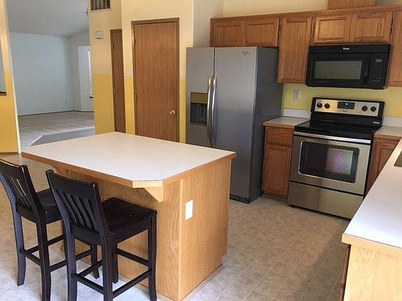 4th image of 22405 44th Avenue Ct E