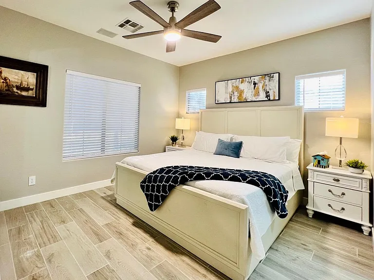 492 E Rainbow Dr — Photo 27