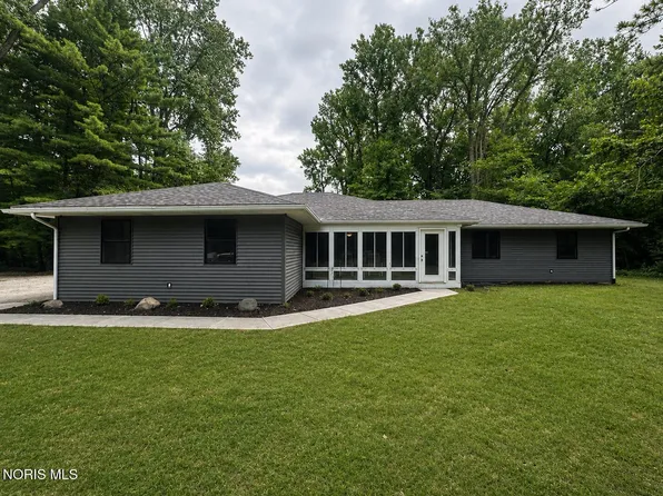 7221 Manore Rd, Whitehouse, OH 43571