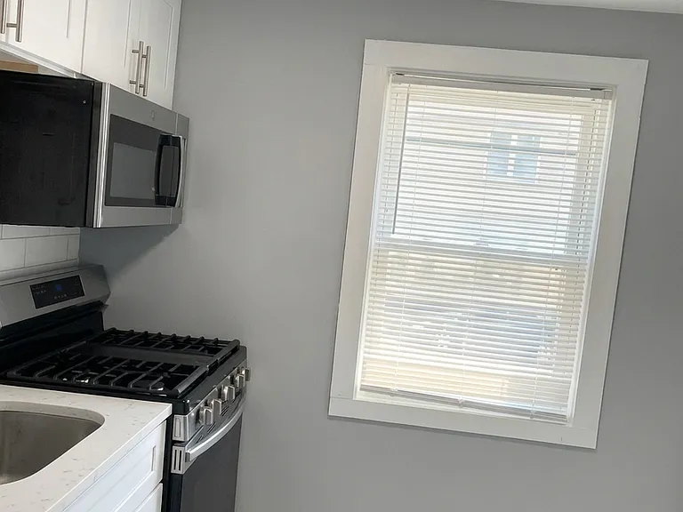 811 Garden St #1 — Photo 5