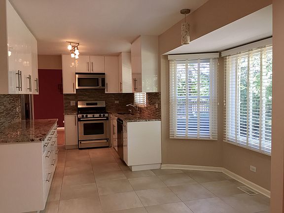 Kitchen with Eating Area