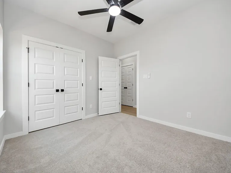 9824 Nedwald St — Photo 32