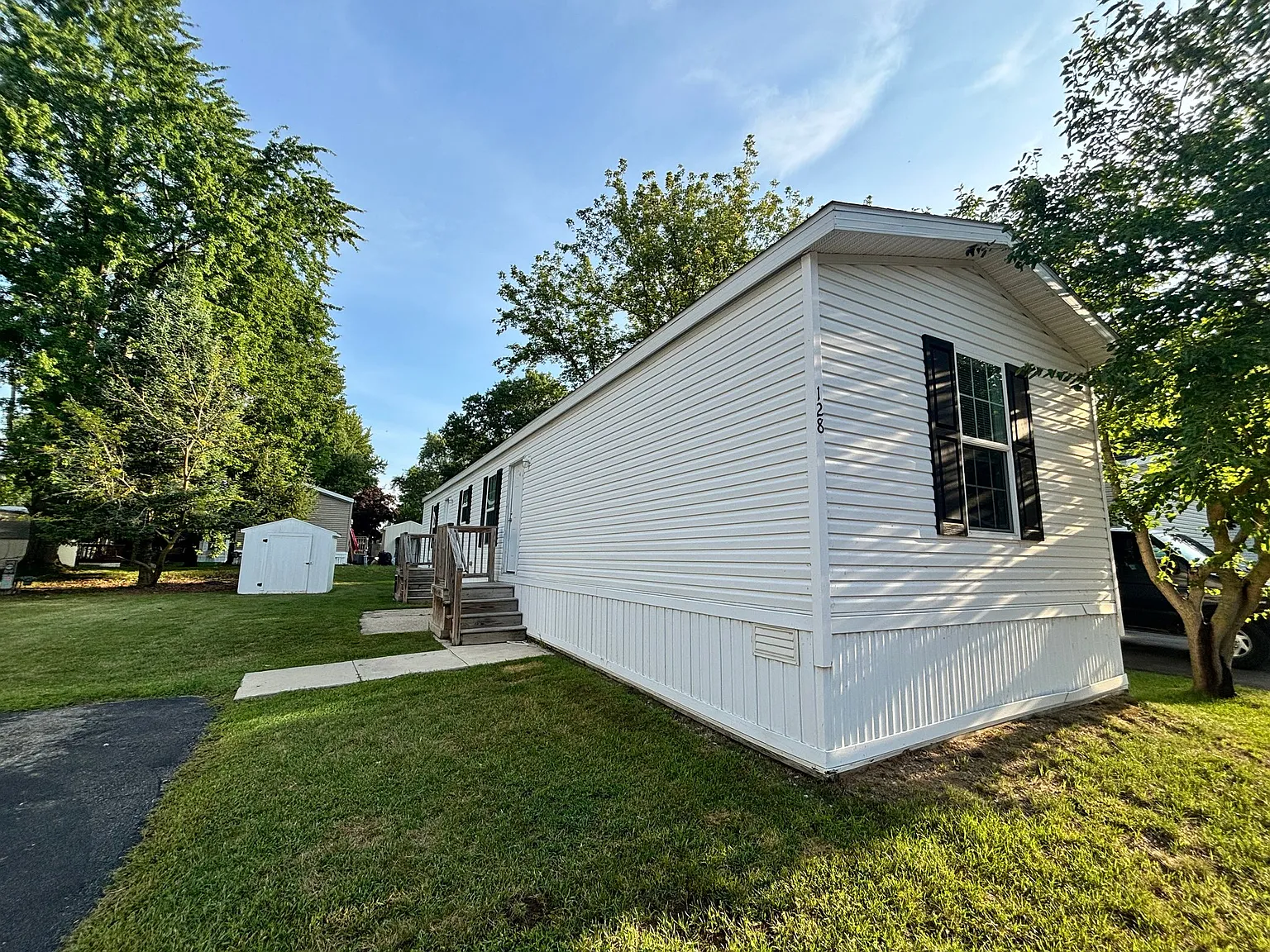 Charming 3 Bed, 2 Bath Home in Oxford! — Photo 2