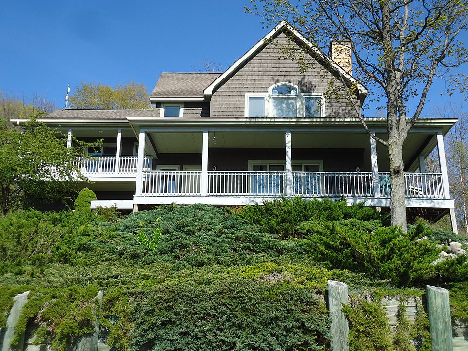 1st image of 5873 Creek Hill Dr
