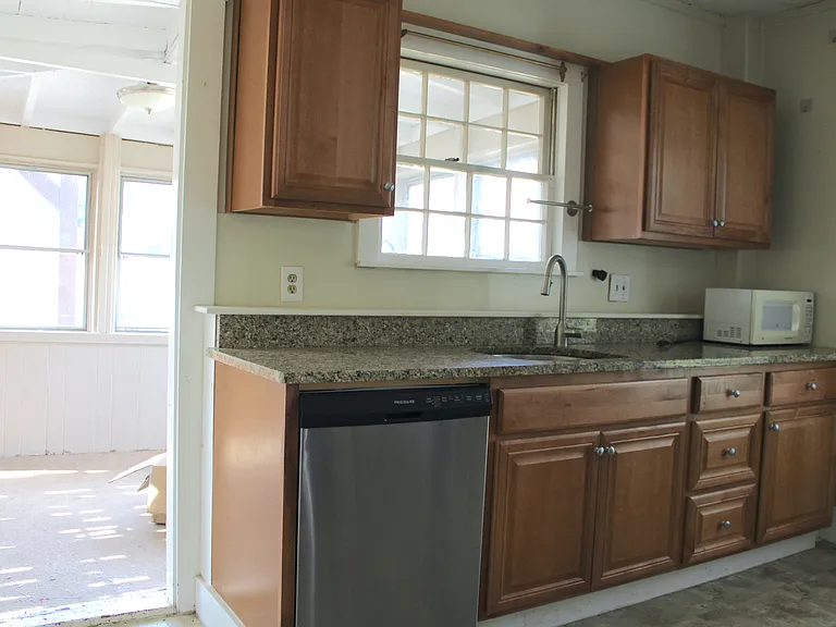 14 Pond St #2R — Photo 4