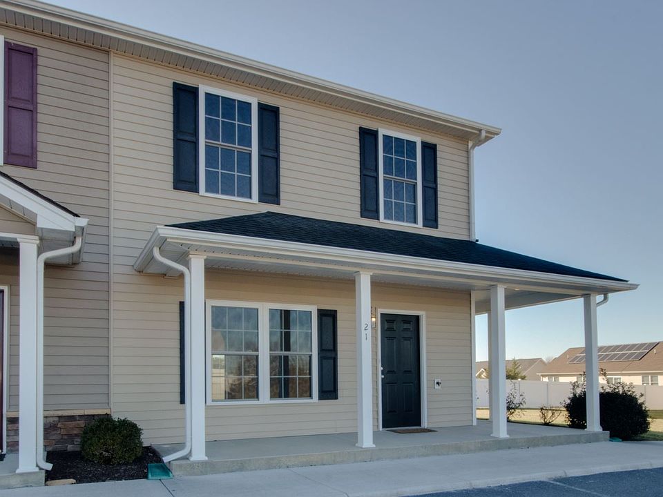 1st image of 21 Cantermill Ln