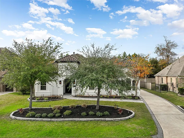 7 Valley Cottage Pl — Photo 49