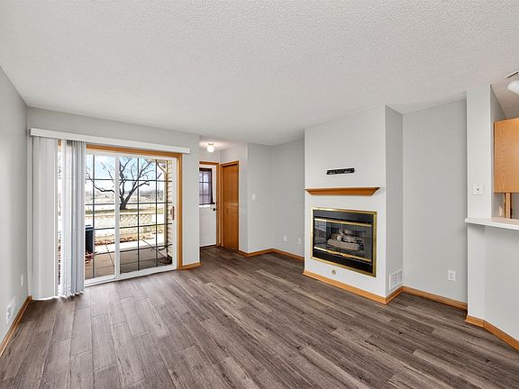 2nd image of 1325 SE Delaware Ave APT 9