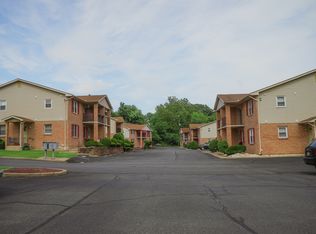 24 Grove St #G2-26b, Easton, PA 18045
