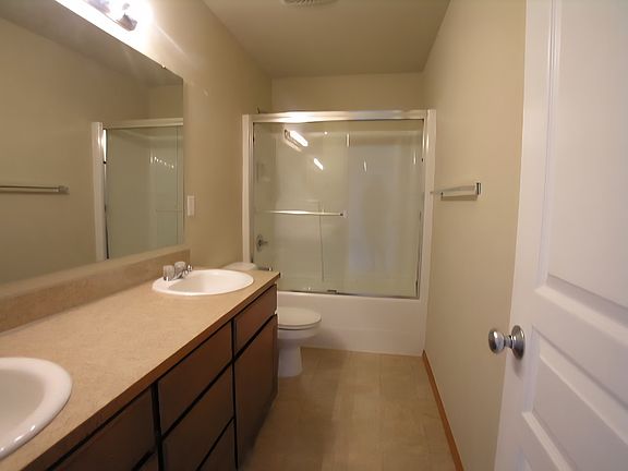4th image of 17516 93rd Avenue Ct E