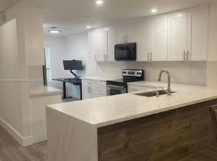 4136 Pine Ridge Ln, Fort Lauderdale, FL 33331