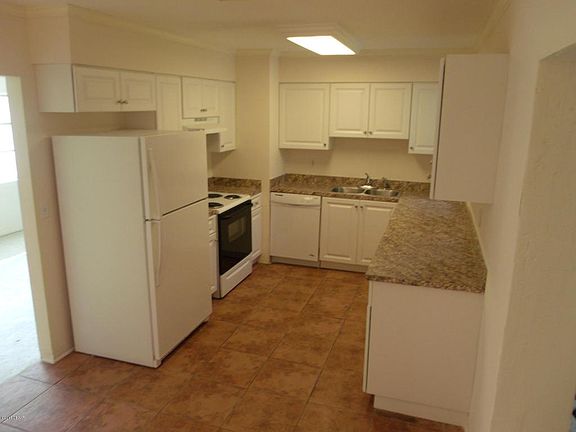 5th image of 1103 Edith Dr